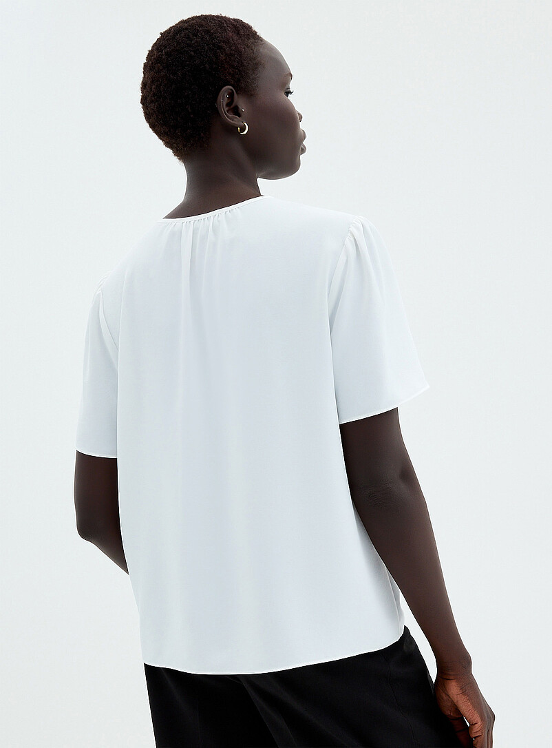 Contemporaine White Slit-collar flowy crepe blouse for women