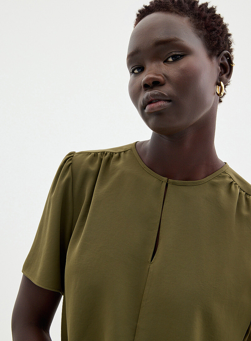 Contemporaine: La blouse cr&ecirc;pe fluide col fente Blanc pour femme