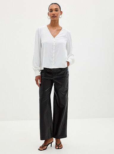 La blouse ample cr&ecirc;pe l&eacute;ger fronc&eacute;