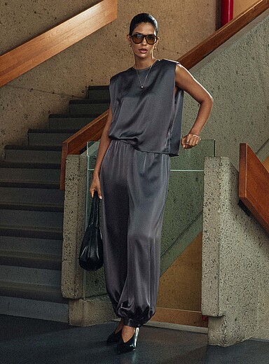 Le pantalon satin&eacute; bouffant <b>Coupe : jambe ample, taille haute</b>