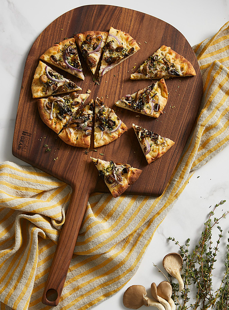 Beau Grain: La planche à pizza en bois naturel Noyer