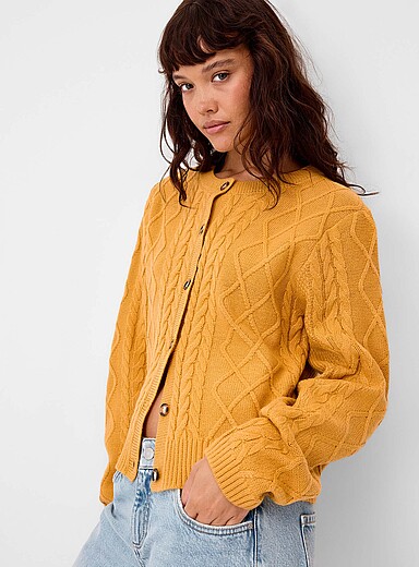 Le cardigan c&acirc;bles boutons marbr&eacute;s