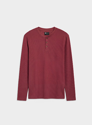 Le t-shirt henley jersey gaufr&eacute;