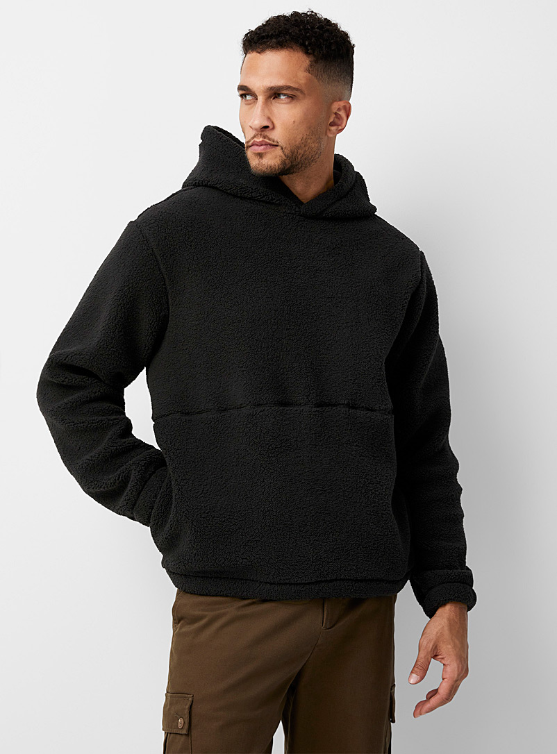 Sherpa-like hoodie