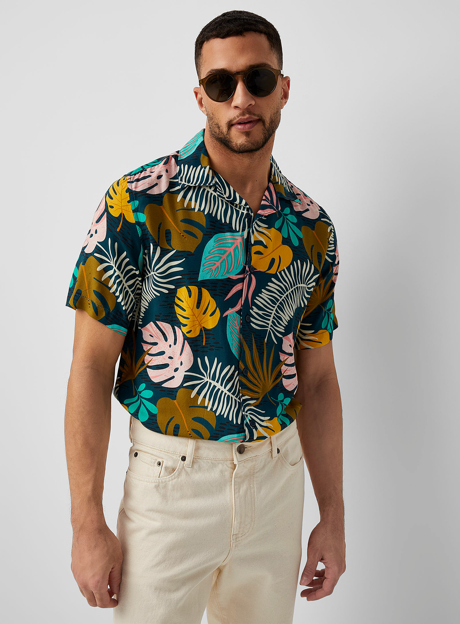 Rumors Floral Camp Shirt In Green