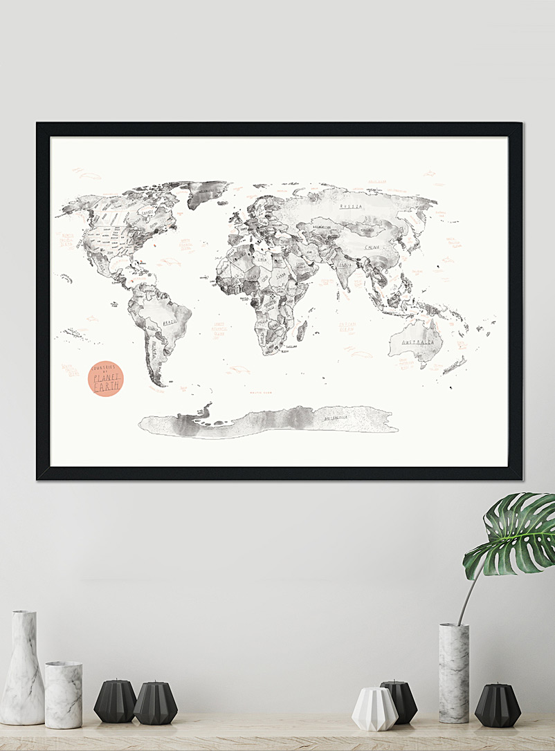 La carte du monde à épingler et ses punaises Voir nos formats