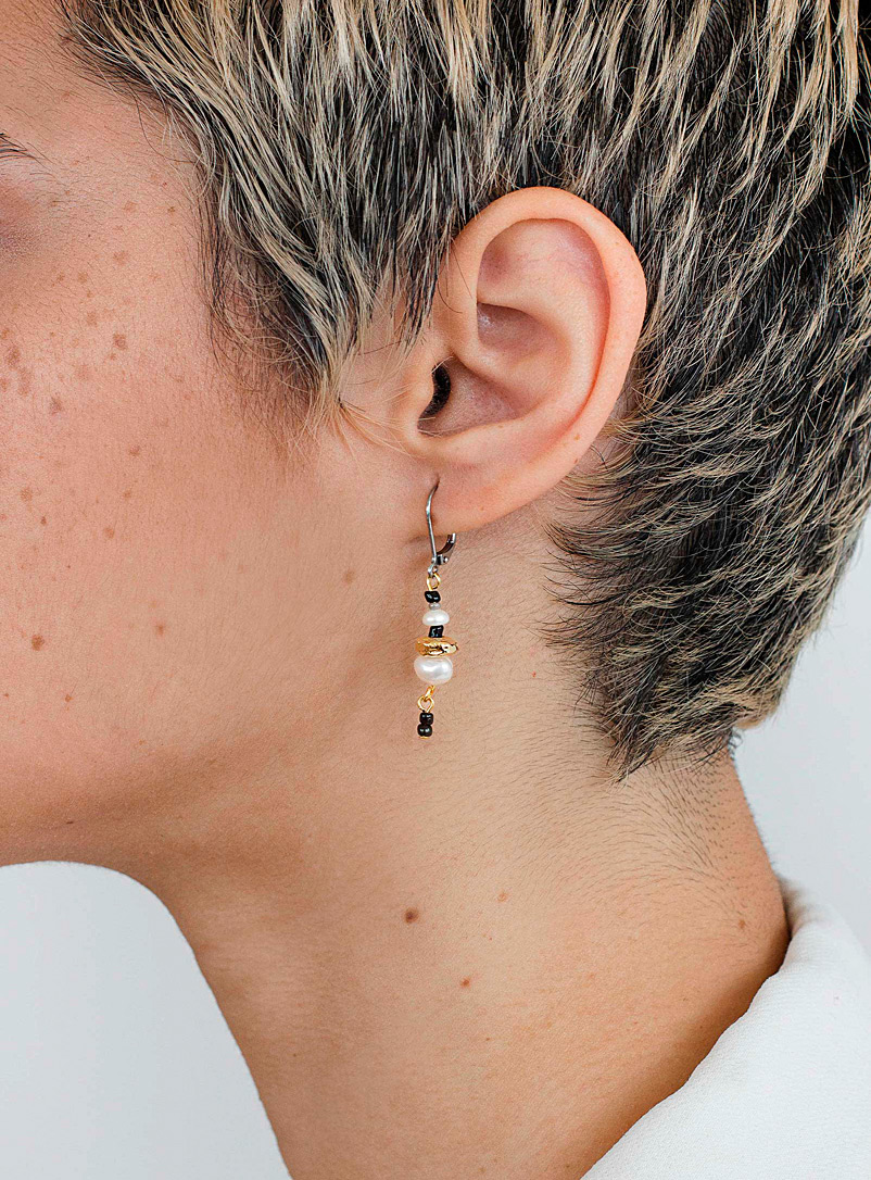 Anne-Marie Chagnon Assorted black Dapi earrings