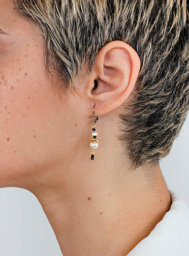 Anne-Marie Chagnon: Les boucles d'oreilles Dapi Bleu assorti