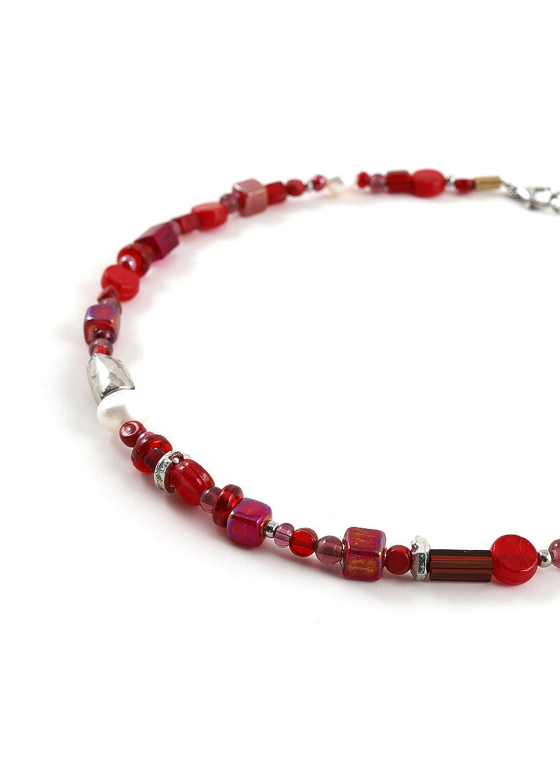 Anne-Marie Chagnon: Le collier billes color&eacute;es et perles Luan Assorti