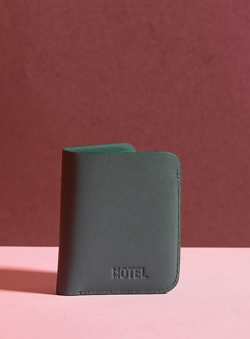 HOTELMOTEL Green Standard leather wallet