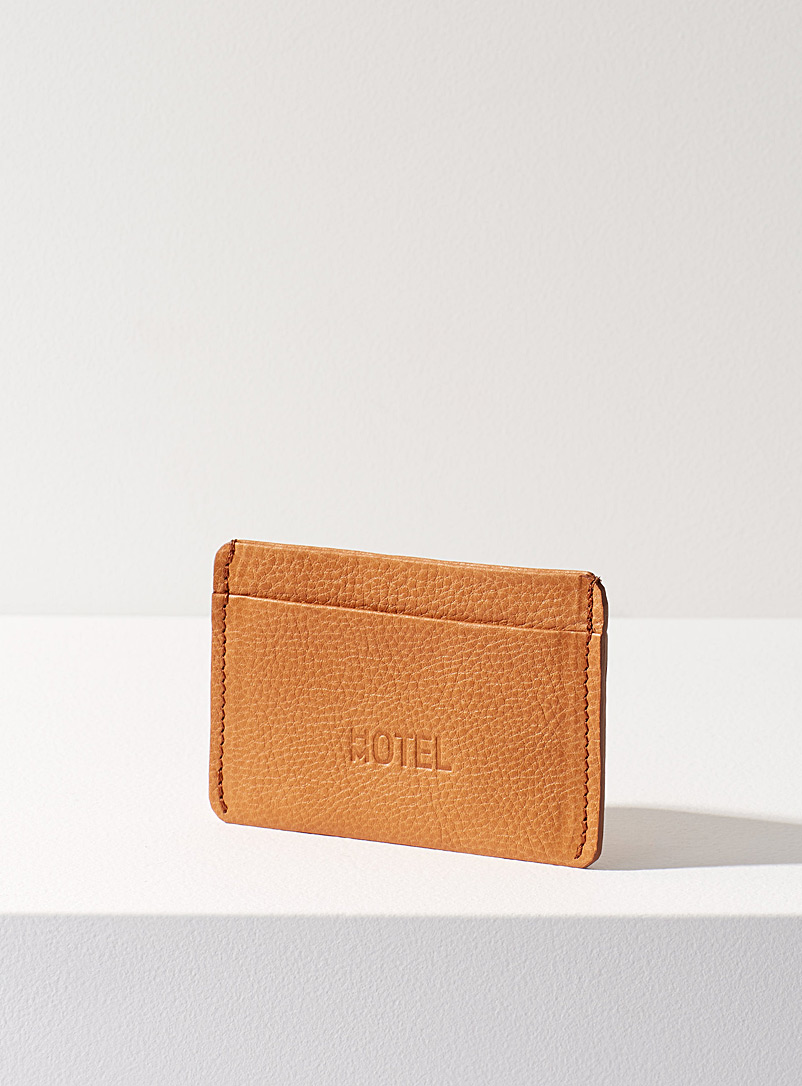 HOTELMOTEL: Le porte-cartes cuir minimaliste Miel chameau