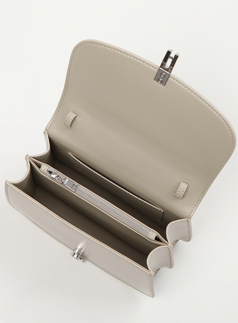 Uppdoo Ivory/Cream Beige Aura handbag