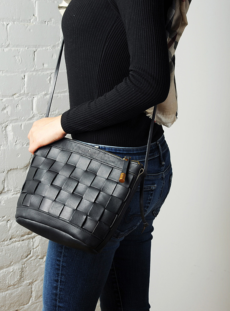 Uppdoo Black Venture crossbody bag