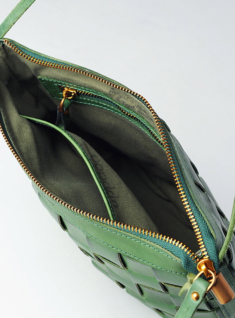 Uppdoo Black Venture crossbody bag
