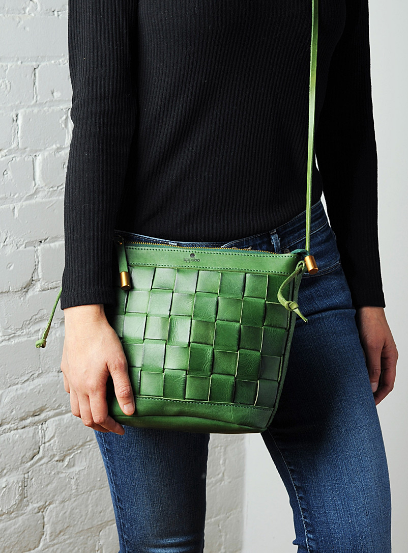 Uppdoo Black Venture crossbody bag