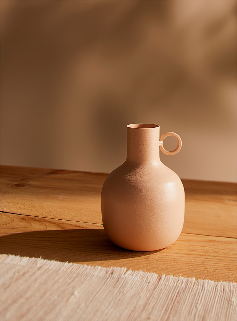 Simons Maison Tan Handled minimalist vase