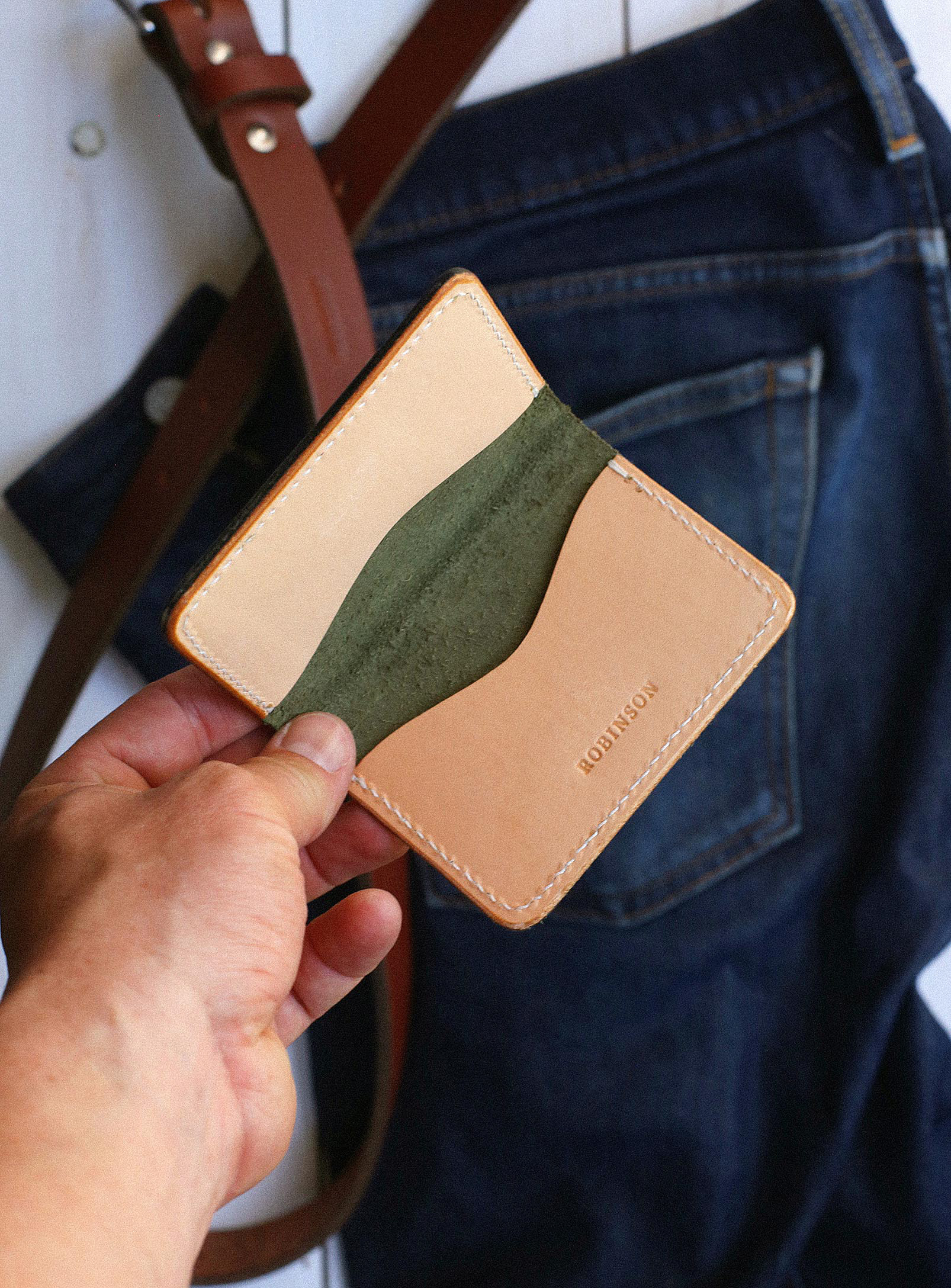 La Compagnie Robinson Three-pocket Card Holder In Green
