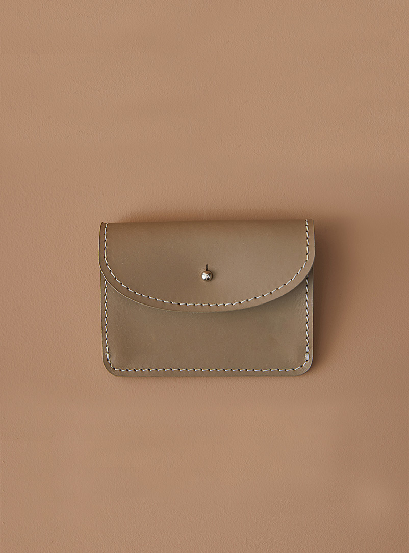 Miljours Light Brown Fey minimalist wallet