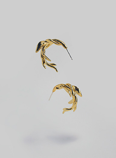 ORA-C: Les boucles d'oreilles en laiton Algae Twist Assorti