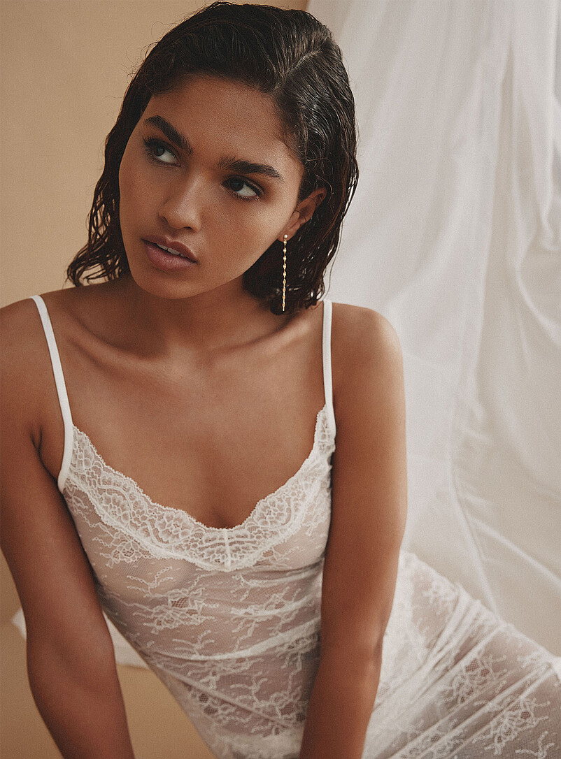 Miiyu Off White Romantic lace long nightie for women