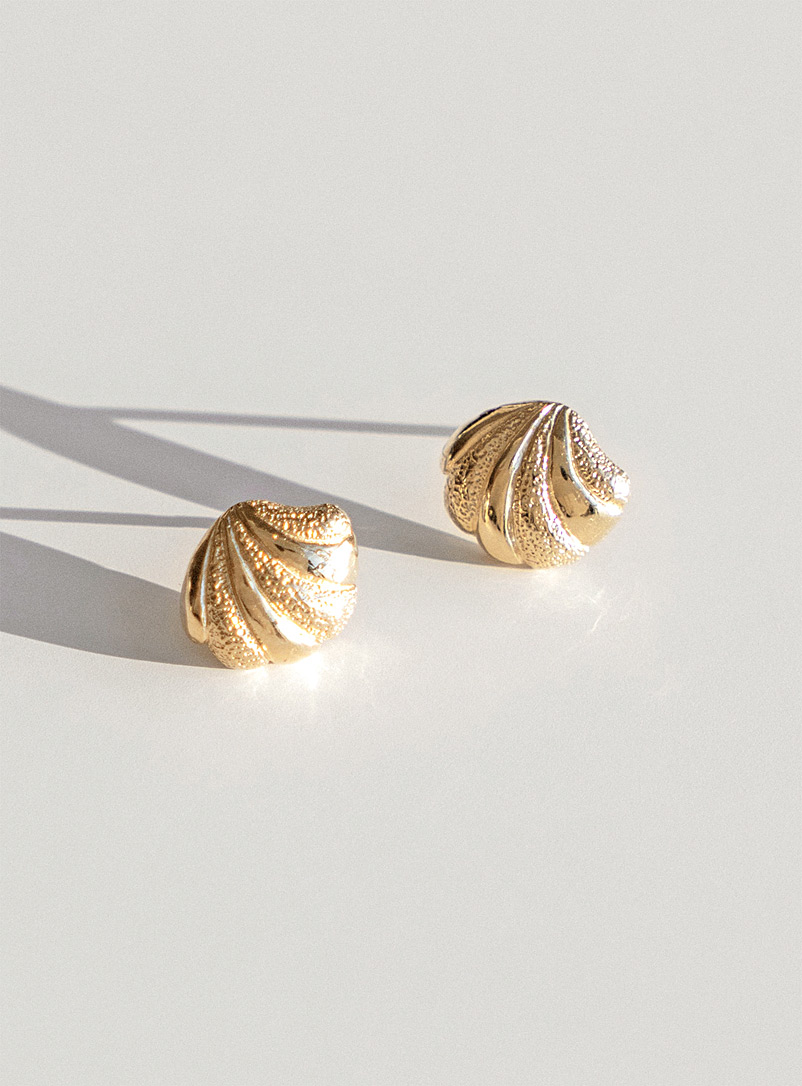 Cadette Assorted Coquina solid gold earrings