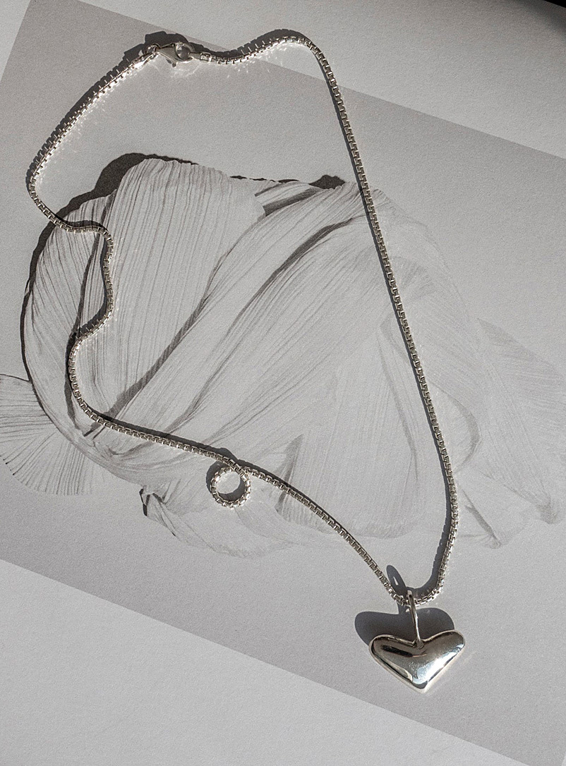 Cadette: Le collier pendentif Corazon no 2 Argent