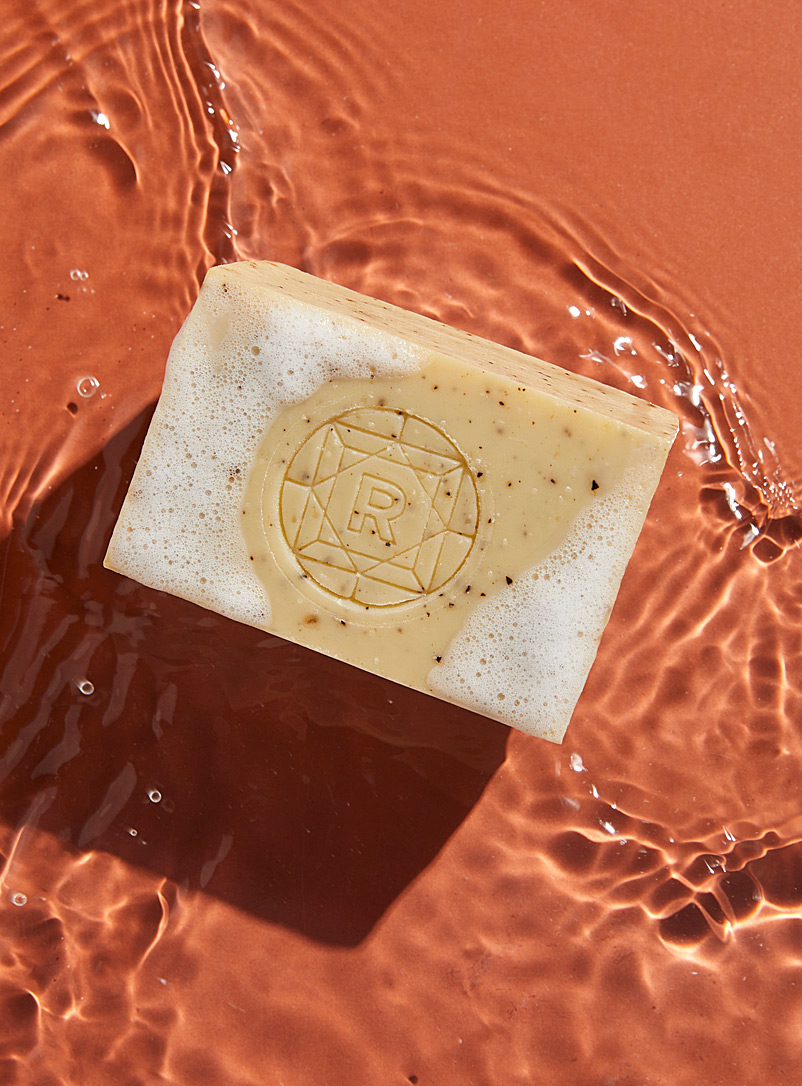 Rituels: Le savon exfoliant pour le corps au café Noir pour homme