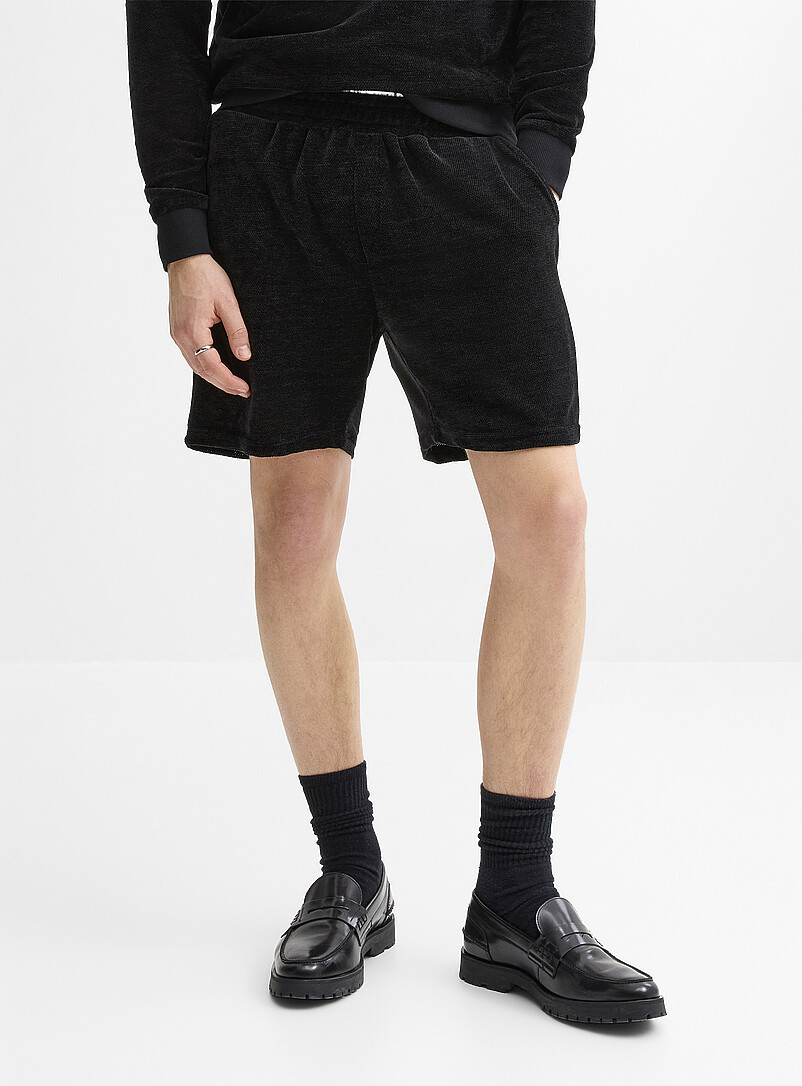 Super Massive Sand Solid chenille knit short for men
