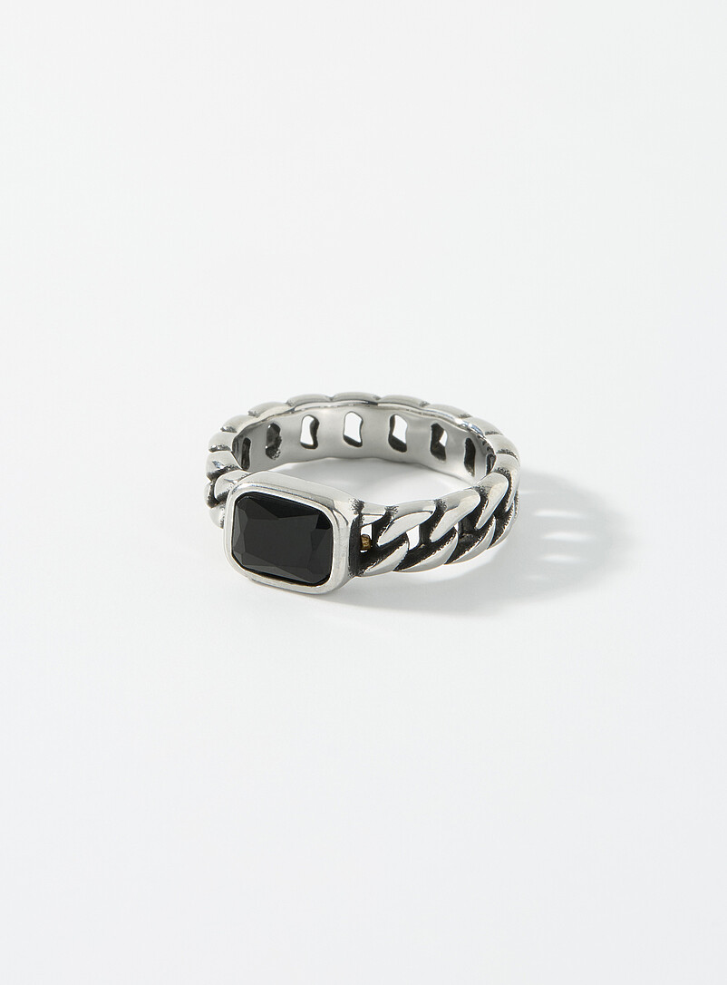 Black Stone Chain Ring