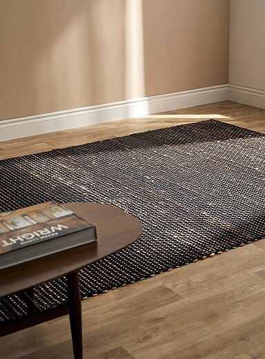 Simons Maison: Le tapis traits obliques Voir nos formats offerts Noir &agrave; motifs