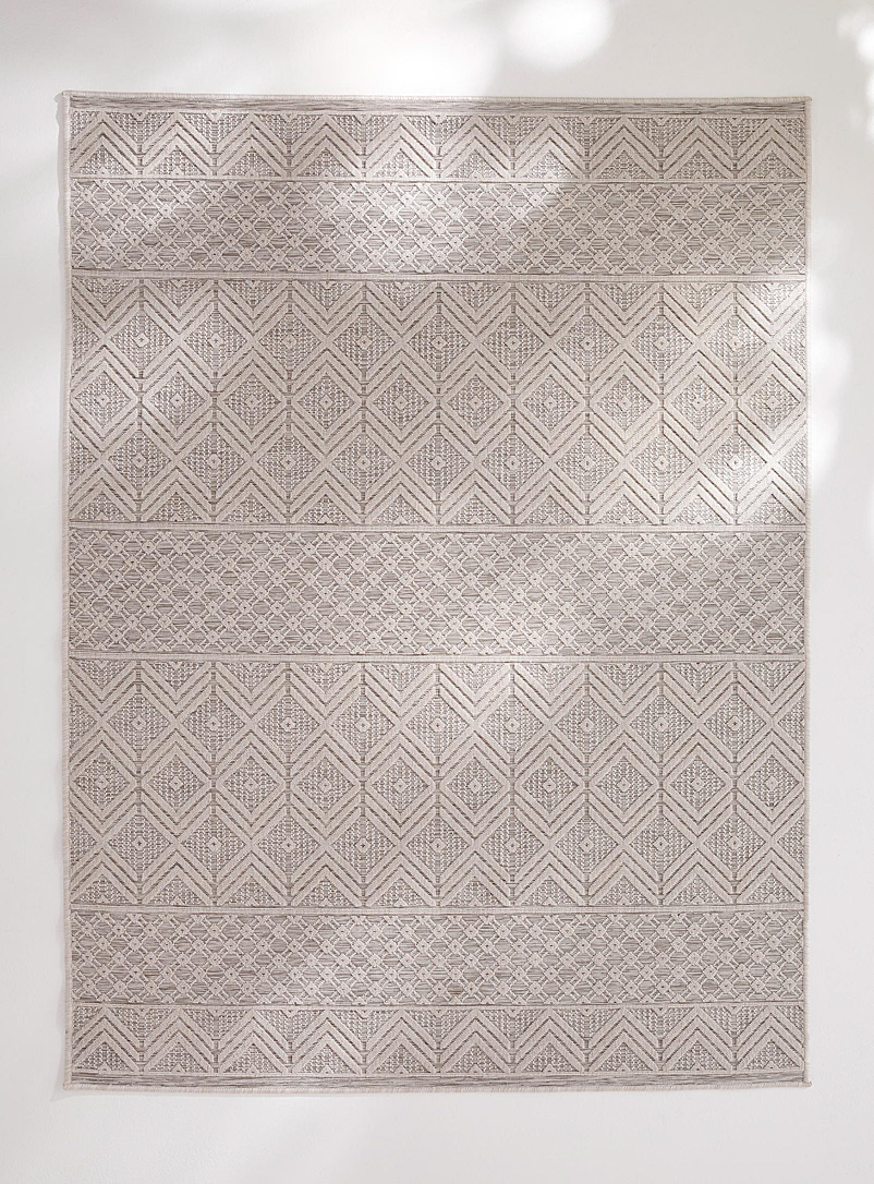Herringbone and latticework indoor-outdoor rug | Simons Maison
