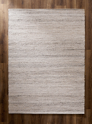 Simons Maison: Le tapis artisanal r&eacute;versible rayures tiss&eacute;es Voir nos formats offerts Gris p&acirc;le