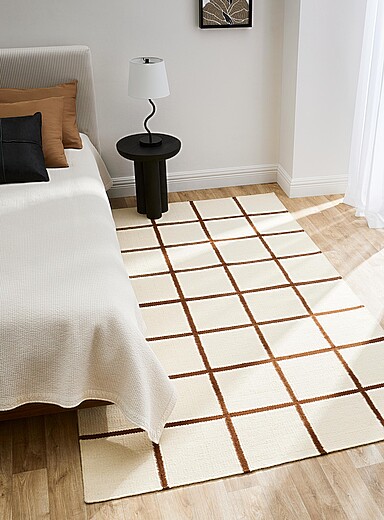 Simons Maison: Le tapis artisanal r&eacute;versible fin quadrillage Voir nos formats offerts &Eacute;cru &agrave; motifs