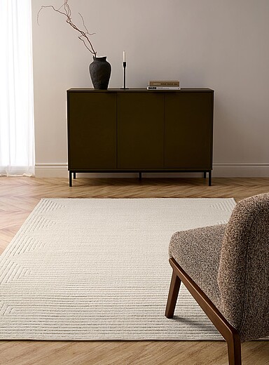 Simons Maison: Le tapis effet labyrinthe en relief Voir nos formats offerts Blanc cass&eacute;