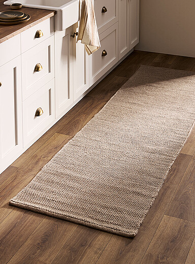 Simons Maison: Le tapis de couloir artisanal effet galet 75 x 245 cm Taupe