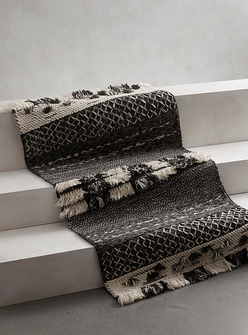 Simons Maison Assorted Charcoal  Creative stripe artisanal rug 150 x 230 cm