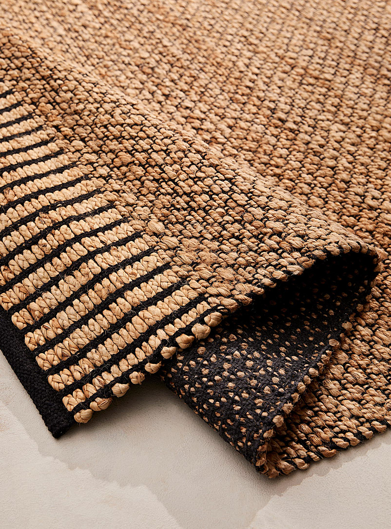 Contrasting trim jute artisanal rug See available sizes product image 2