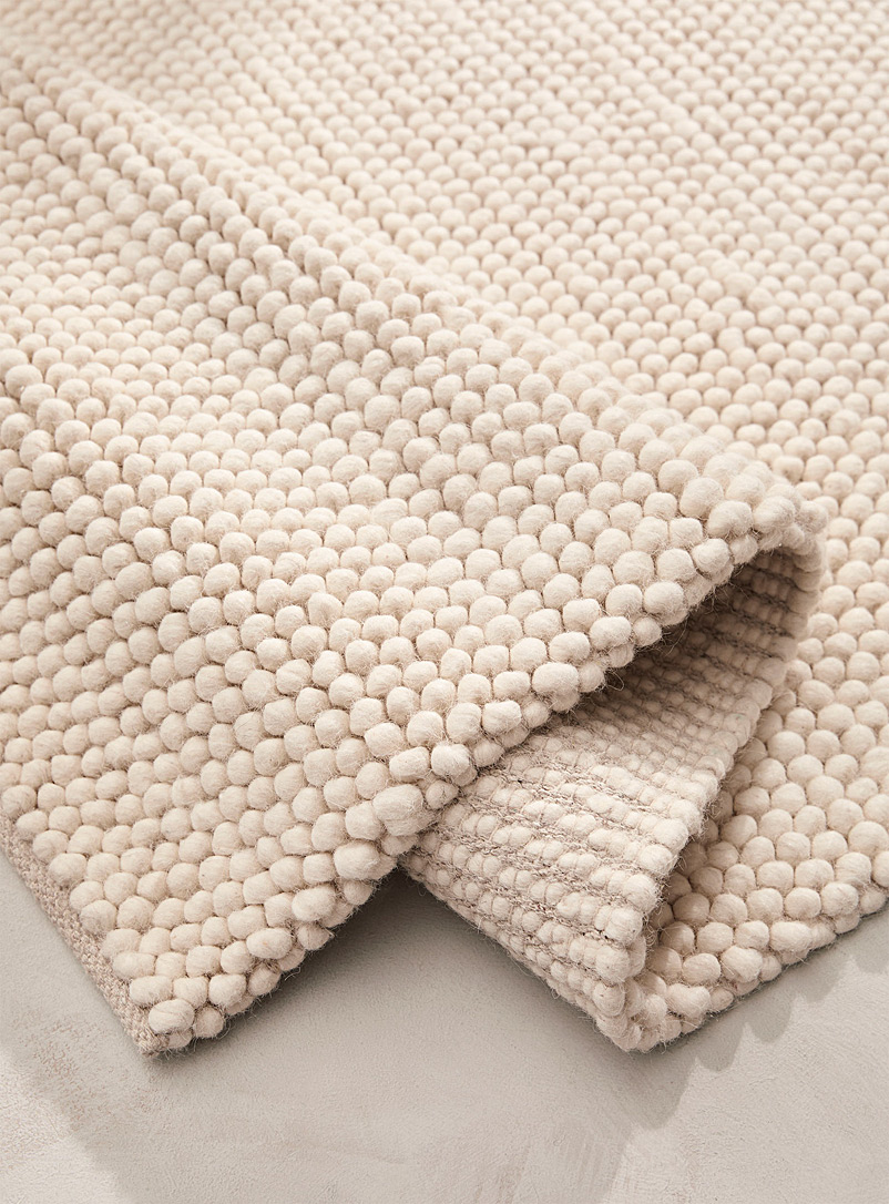 Wool loop artisanal rug See available sizes product image 2