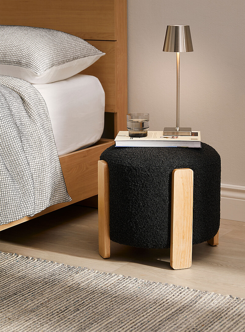 Rubberwood legs round pouf product image (primary)