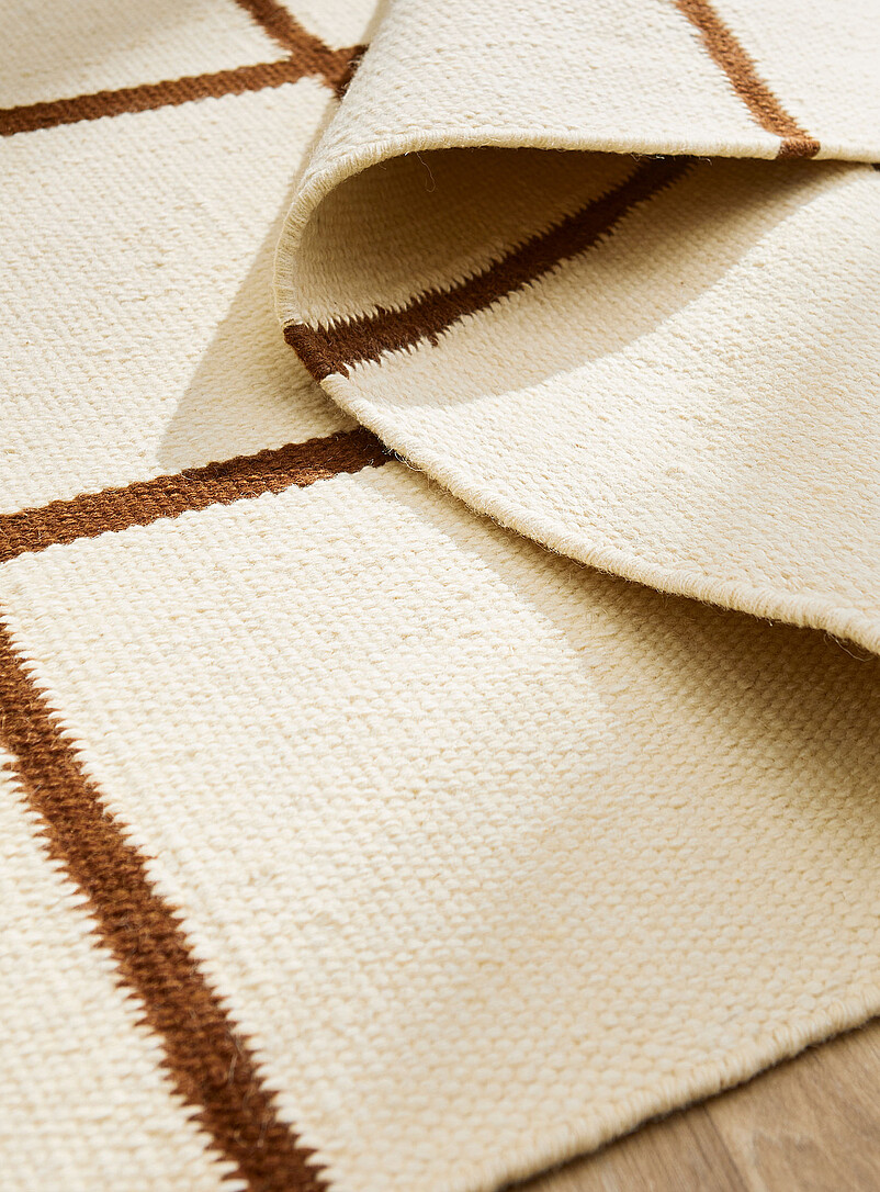 Finely checkered reversible artisanal rug See available sizes product image 2