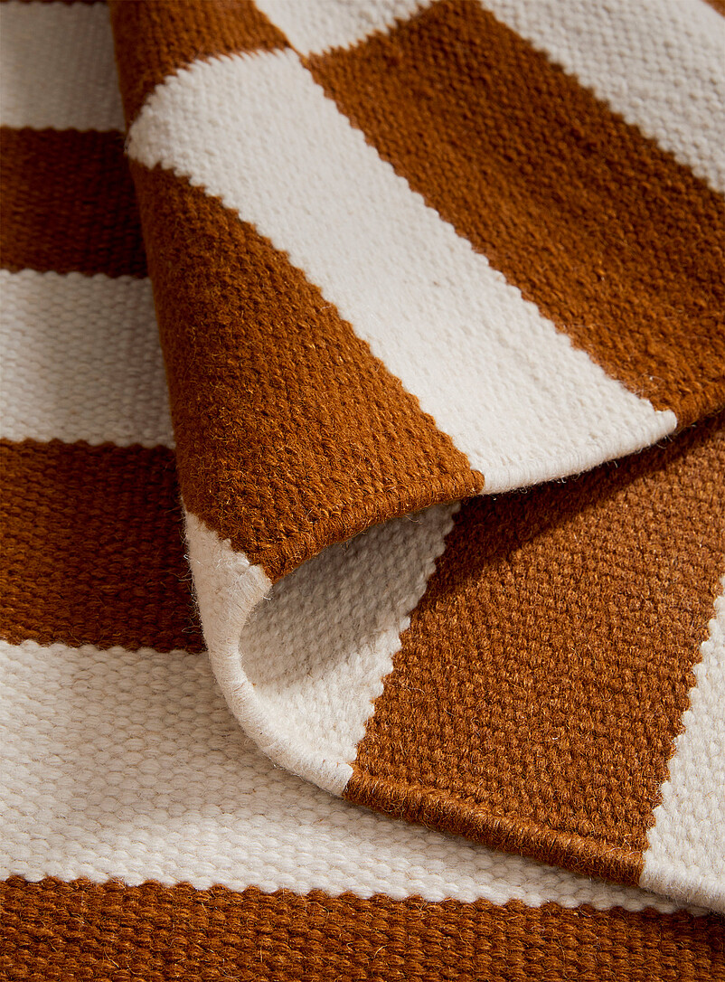 Segmented stripes reversible artisanal rug See available sizes product image 3