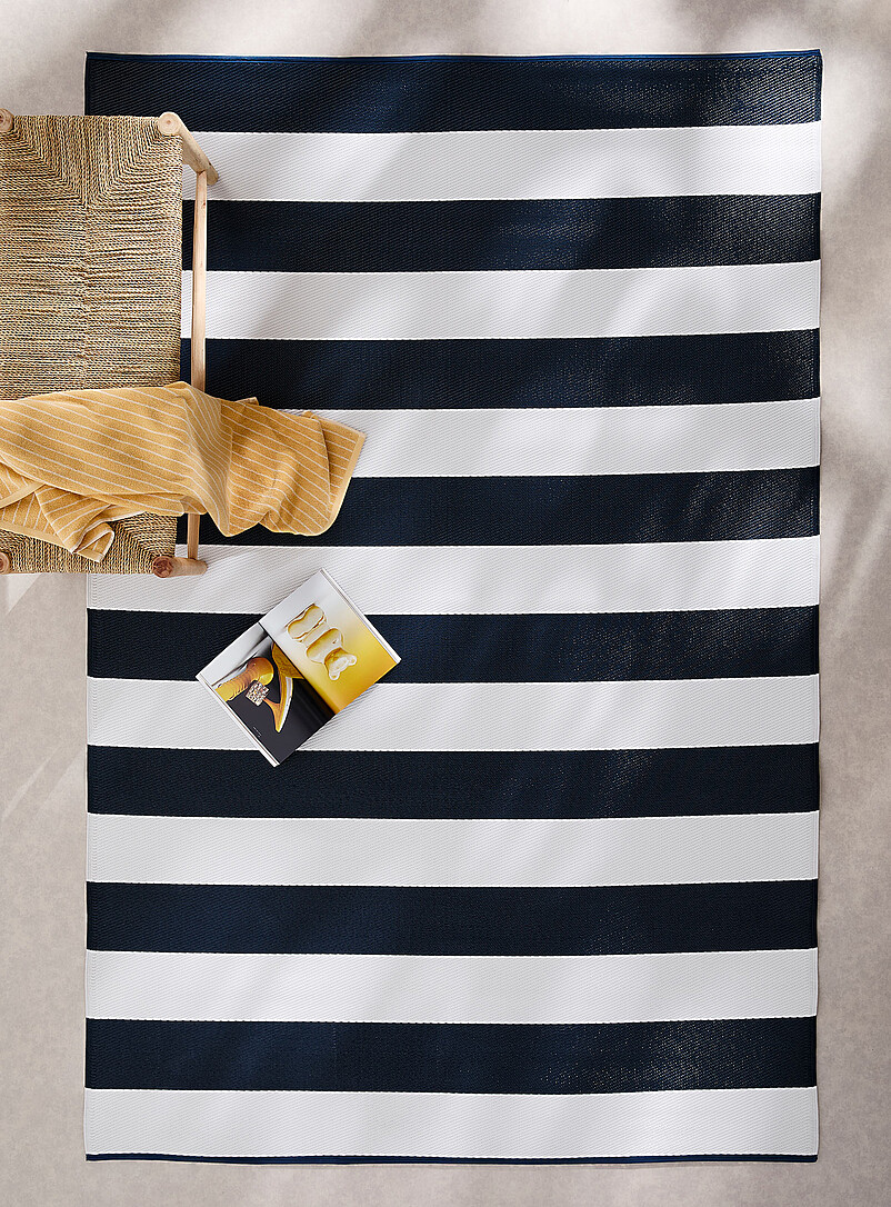 Broad Stripes Indoor-Outdoor Rug See Available Sizes