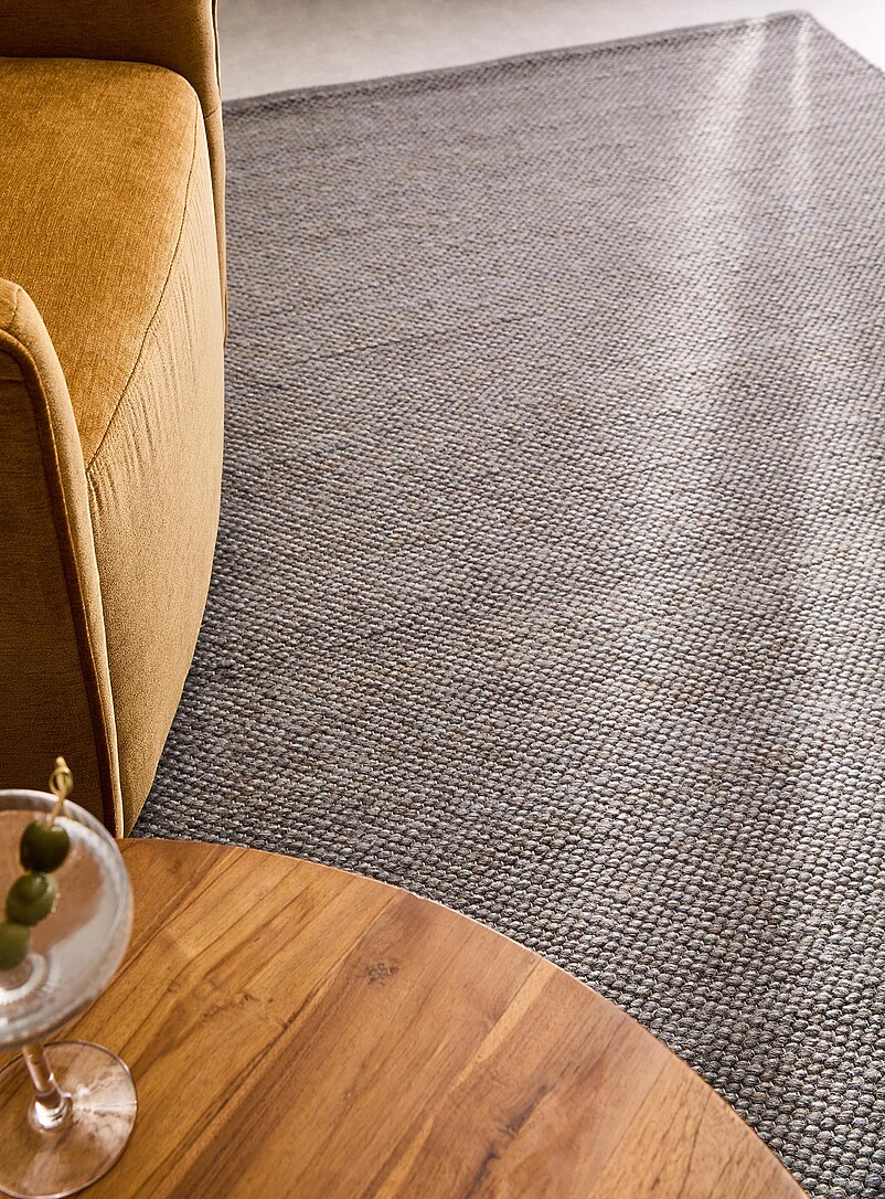 Pebble-effect handwoven rug See available sizes product image 2