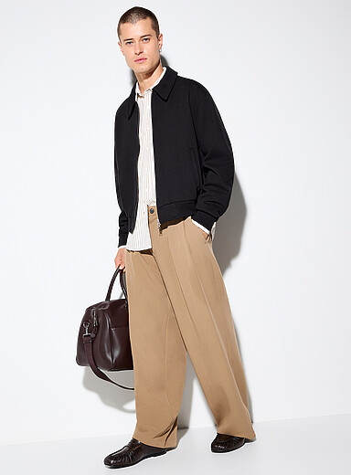 Le pantalon monochrome plis plats Coupe ample <b>Importation de S&eacute;oul</b>