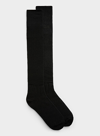 Solid ribbed knee-highs