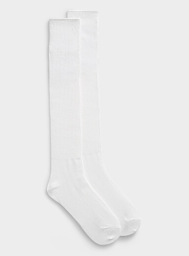 Solid ribbed knee-highs