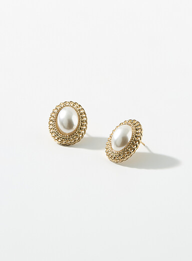Rich pearl oval earrings