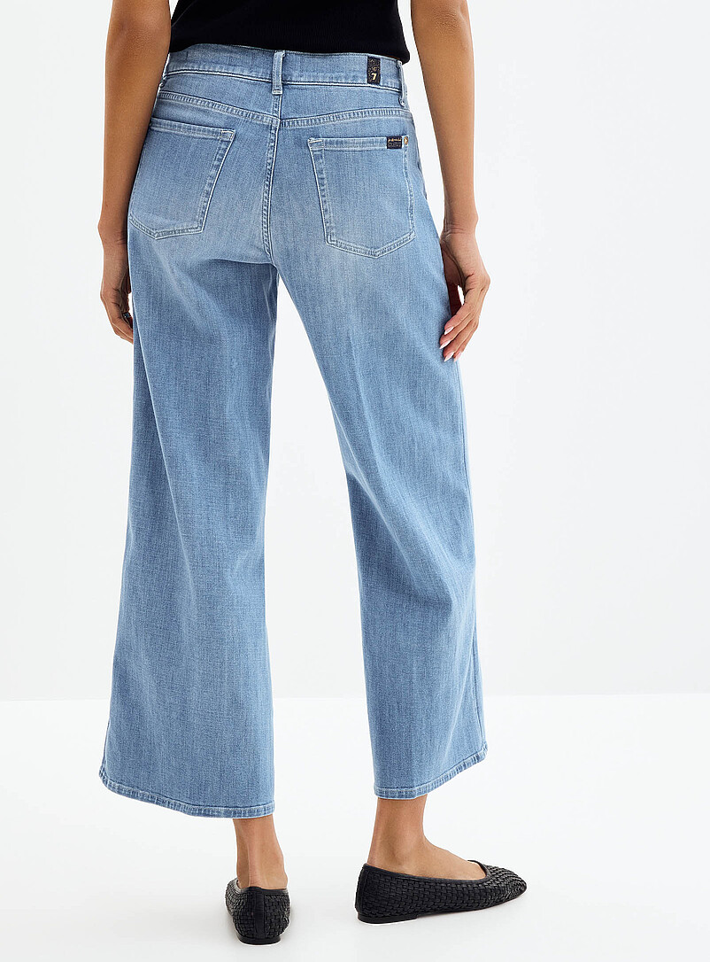 Lotta ankle jean Fit: Wide leg, mid rise product image 3