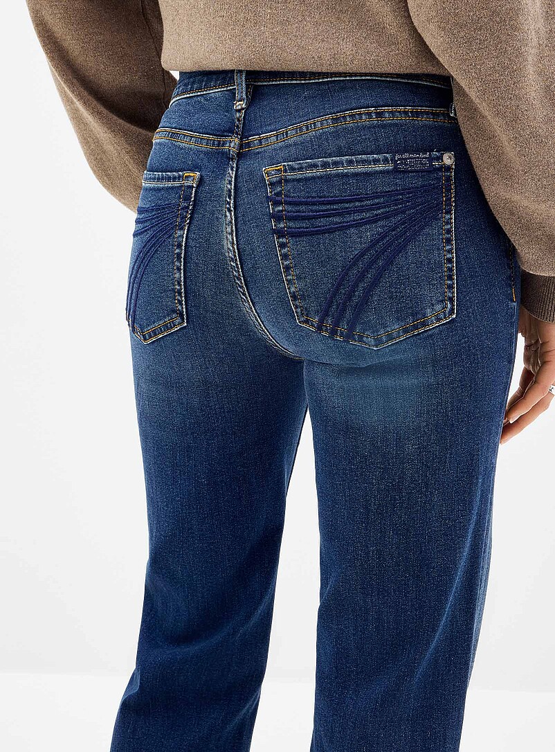 Dojo dark-indigo jean Fit: Flared leg, regular rise product image 3