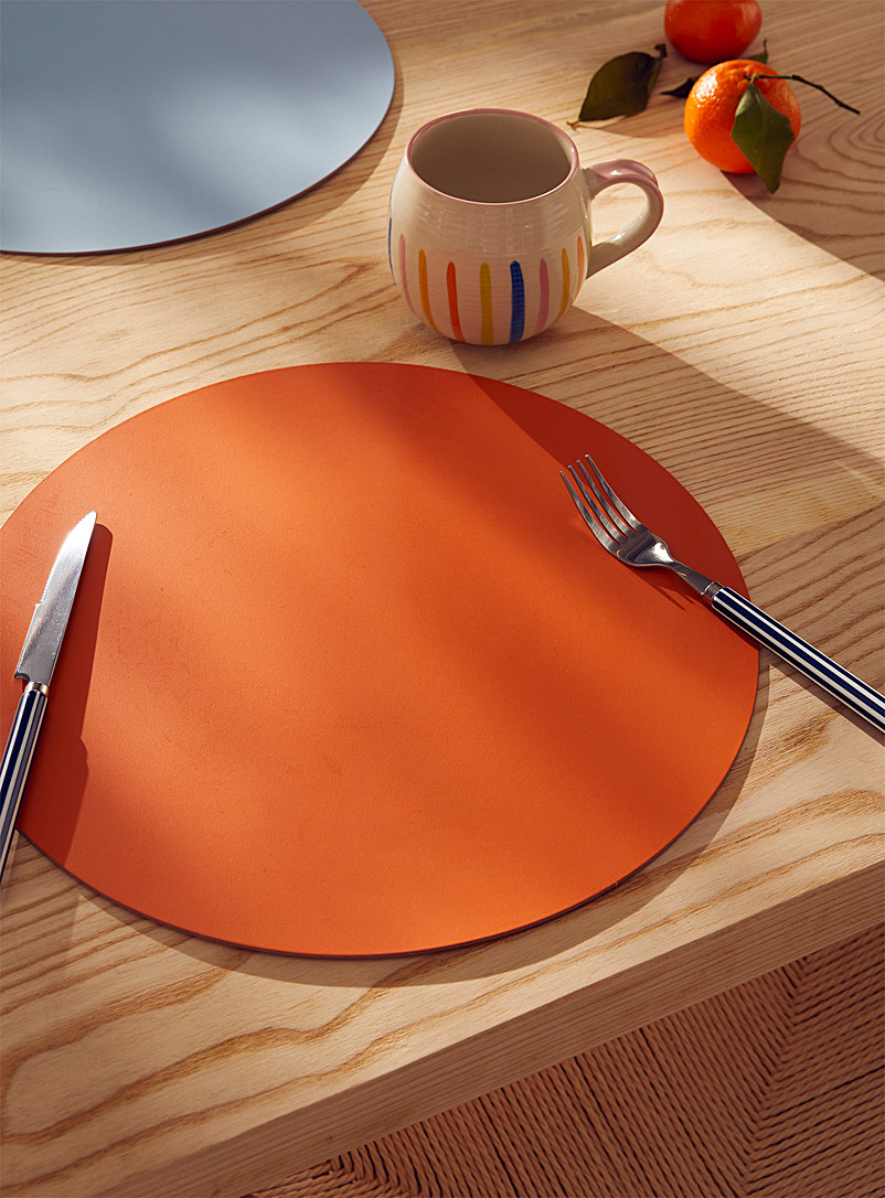 Vacavaliente Orange Round recycled leather placemat